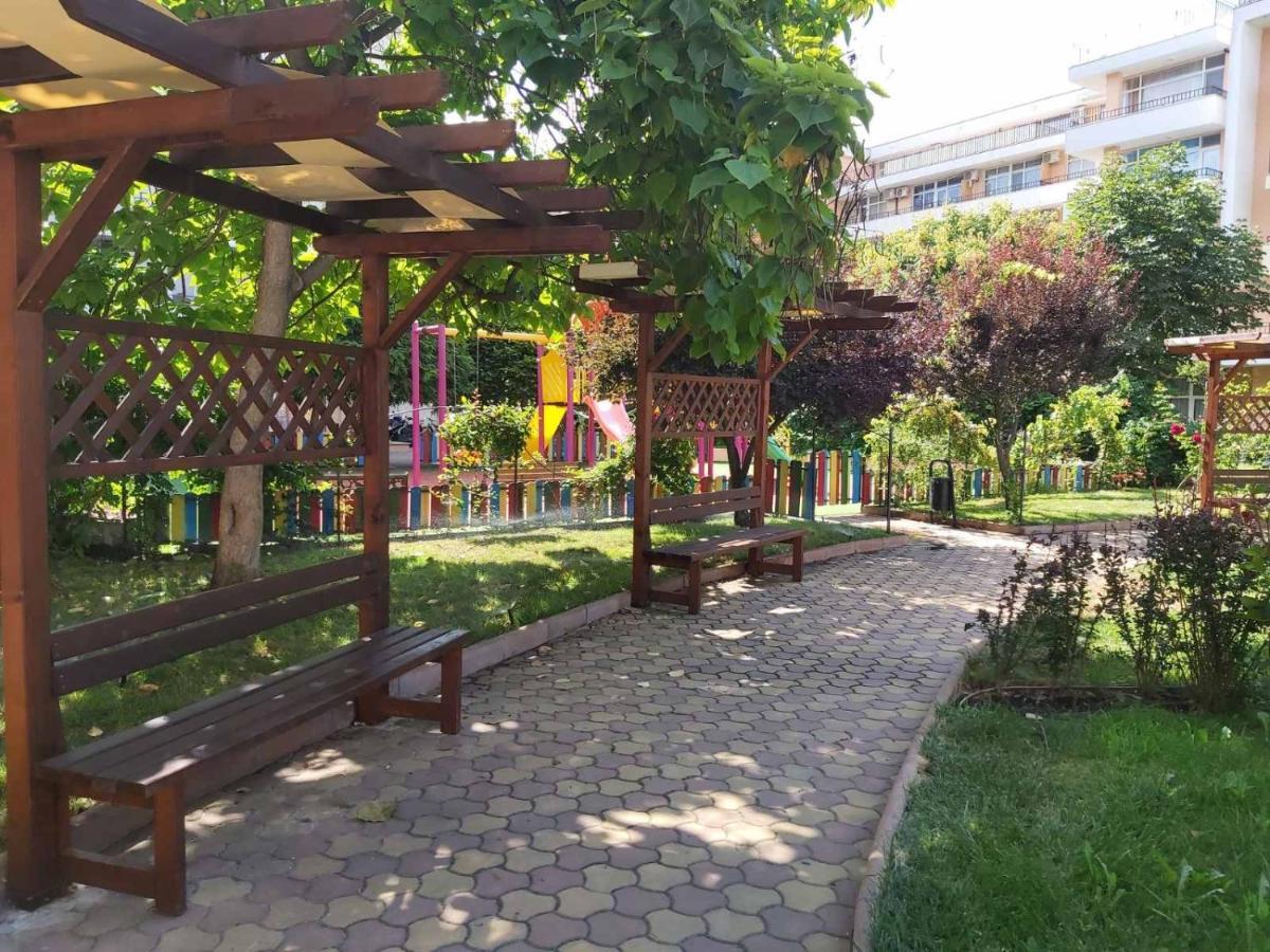 Holiday Apartments Grand Kamelia Солнечный берег Экстерьер фото