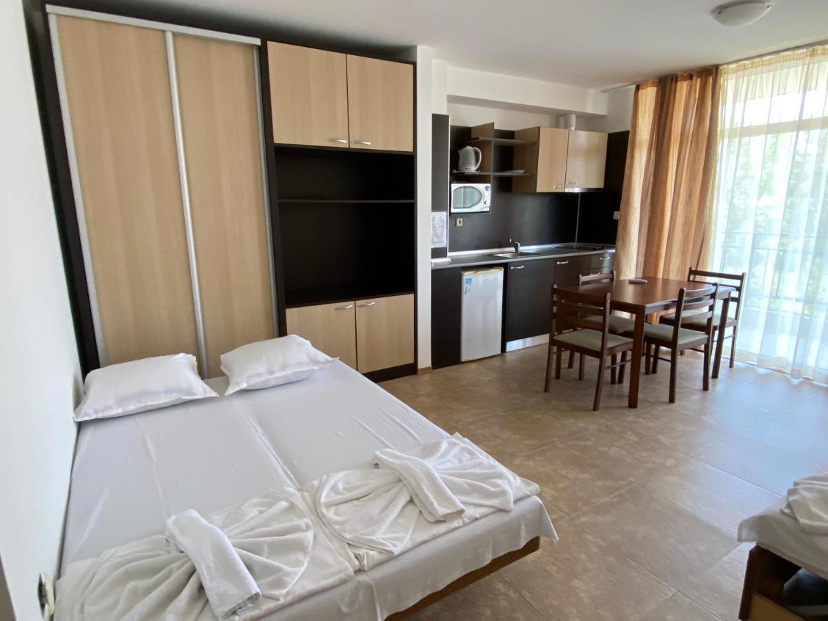 Holiday Apartments Grand Kamelia Солнечный берег Экстерьер фото