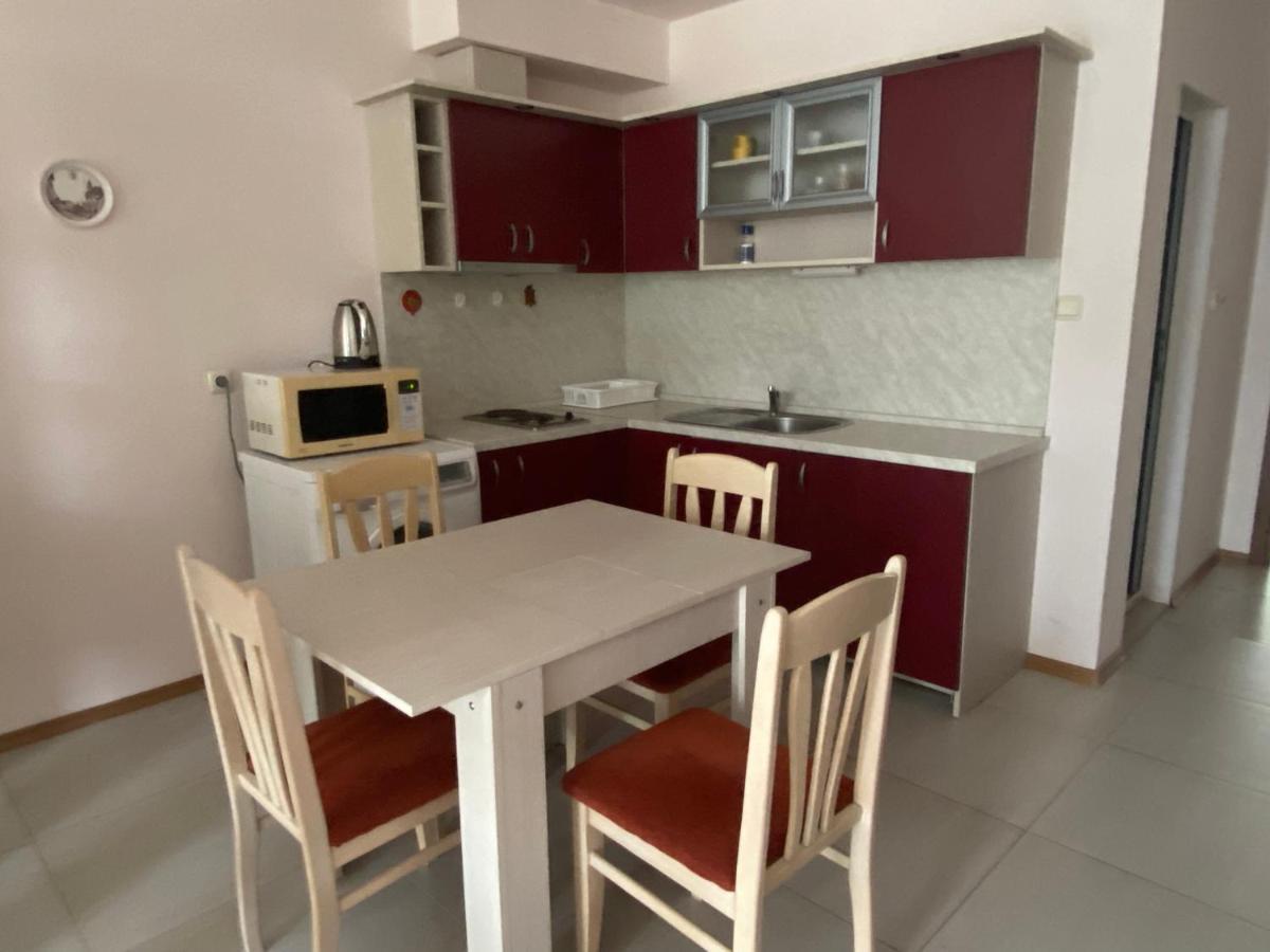 Holiday Apartments Grand Kamelia Солнечный берег Экстерьер фото